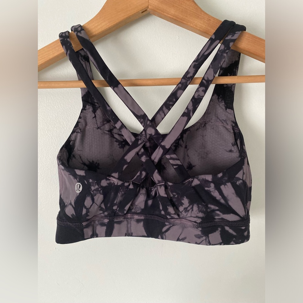 Lululemon Energy Sports Bra Grey Black Crisscross Size 2 Yoga Pilates Training